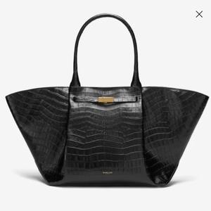Fashion / lifestyle - by Victoria Garber