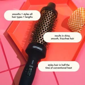 AMIKA Blowout Babe Thermal Hairbrush - recommended by Mathilda Holker