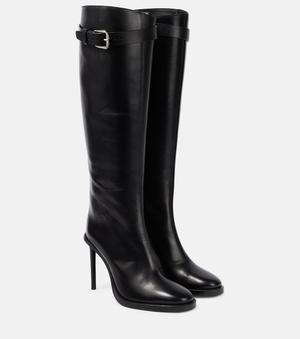Boots - by Ilenia Toma