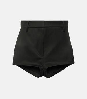 Shorts - by Ilenia Toma