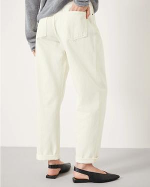 Relaxed boyfriend fit jeans - recommended by Maxine  Sumner
