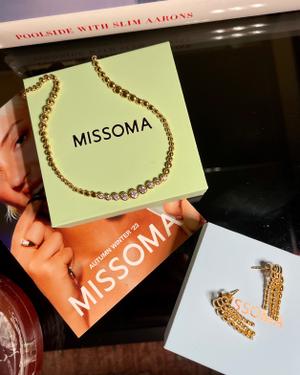 Accessories - by Arabella Smith
