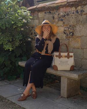 post - by Ellie May (Petite Elliee)