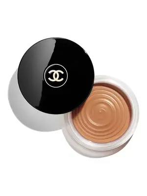 Cream bronzer - recommended by Arabella Smith