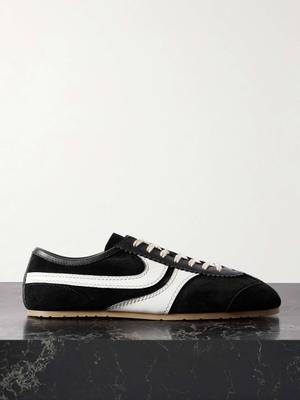 Sneakers - by Beatrice Gutu