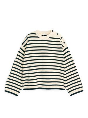 product - recommended by Alexandra Petersson (withalexstyle)
