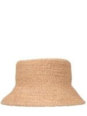 Hats - by Lison Sebellin