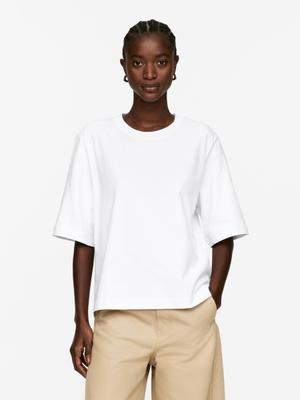 USA white T  - recommended by Annemarie Moore