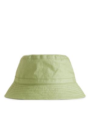 Coated Bucket Hat - Green - recommended by Andrea Hedenstedt