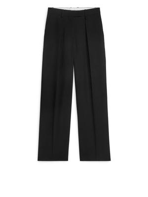 Hopsack Wool Trousers - Black - recommended by Lucy Moon