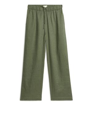 Linen Drawstring Trousers - Green - recommended by Andrea Hedenstedt