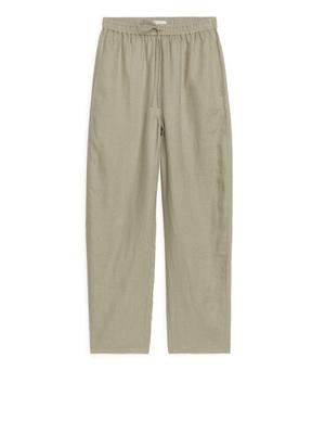 Linen Barrel Leg Trousers - Green - recommended by Melania Migliozzi