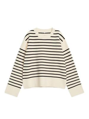 Relaxed Cotton Jumper - Black - recommended by Andrea Badendyck