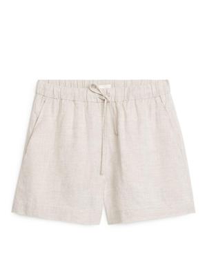 Linen Shorts - Beige - recommended by Tove Waldemar