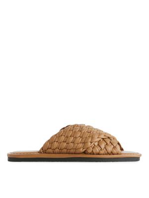 Woven Leather Slides - Beige - recommended by Frida Kummerfeldt