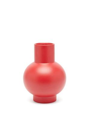 Raawii - Strøm Small Ceramic Vase - Red - recommended by MENSWEARBIBLE