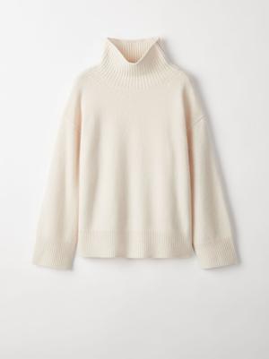 Soft Goat Cashmere sweater - recommended by Ida Kojo