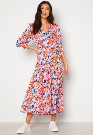 Y.A.S Alira 3/4 Long Dress Soft Pink AOP:Vio P M - recommended by Anne-Charlotte  Andersson