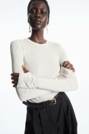 CREW-NECK MERINO WOOL TOP - recommended by Borghild Terese Jørgensen
