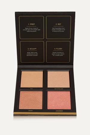Huda Beauty - 3d Highlighter Palette - Golden Sands - recommended by Ayeshabeautyblog