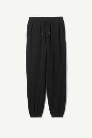 Sebbe Narrow Sweatpants - Black - recommended by Fredrik Risvik