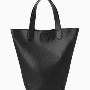 Trapeze Tote Grained Leather - recommended by Nisi