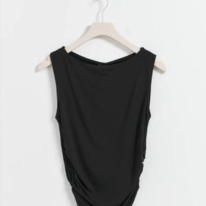 Black top - recommended by Juliana  Dankha 