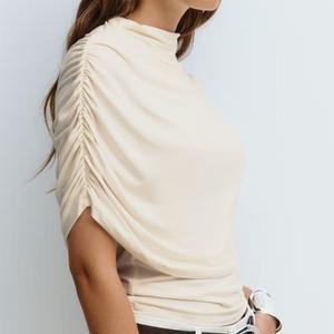 similar top (1) - recommended by Ida Mei