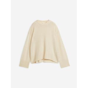 product - recommended by Alexandra Petersson (withalexstyle)