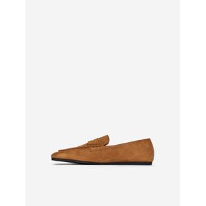 SUEDE LOAFERS - recommended by Alexandra Petersson (withalexstyle)