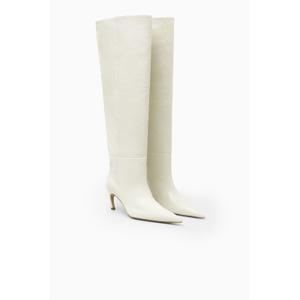product - recommended by Erna Leon (Mercer7)