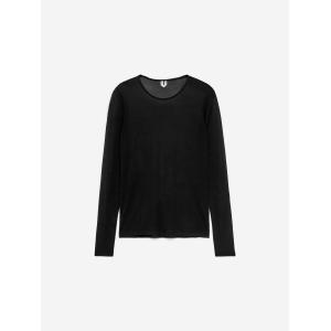 SILK TOP - recommended by Alexandra Petersson (withalexstyle)