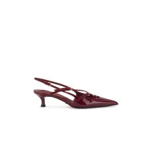 Kitten heels - recommended by Jcurlstyle