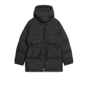 2021 Waisted Down Jacket - Black - recommended by Sofia Andersin
