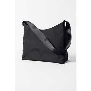 Carry Bag - Black - recommended by Sofia Andersin