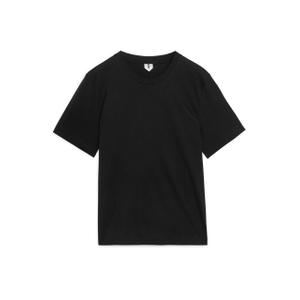 Crew-Neck T-shirt - Black - recommended by Jcurlstyle